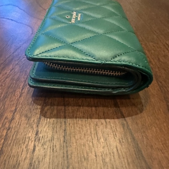Kate Spade Wallet - Picture 2 of 10
